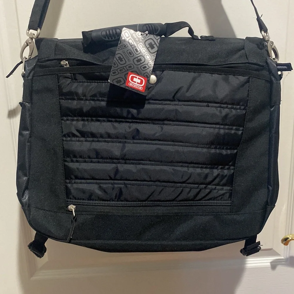 OGIO Corporate Canvas Nylon Computer Messenger Bag Classification 03570 $150 NWT